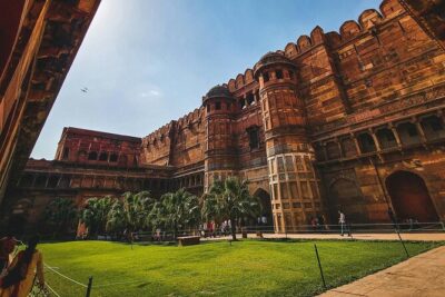 1-Day Trip to Taj Mahal and Agra from Mumbai with Both Side Commercial Flights - Price and Logistics: Flying Out at 6am for a Same-Day Agra Hit
