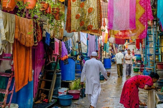 Best Mumbai Private Dhobi Ghat Laundry & Slum Tour with Pickup - Dhobi Ghat: Where Outdoor Washing Runs the Neighborhood