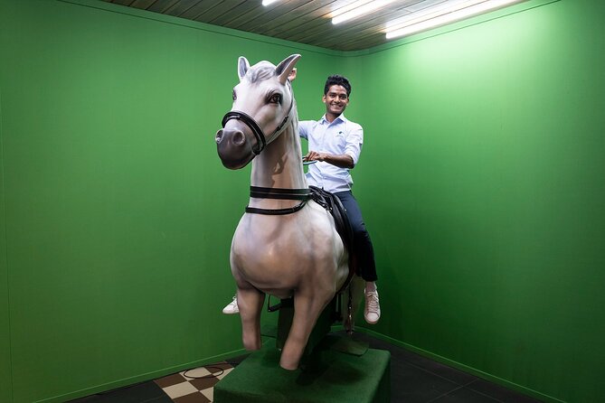 Bollywood Tour - The small Bollywood museum: context in a compact stop
