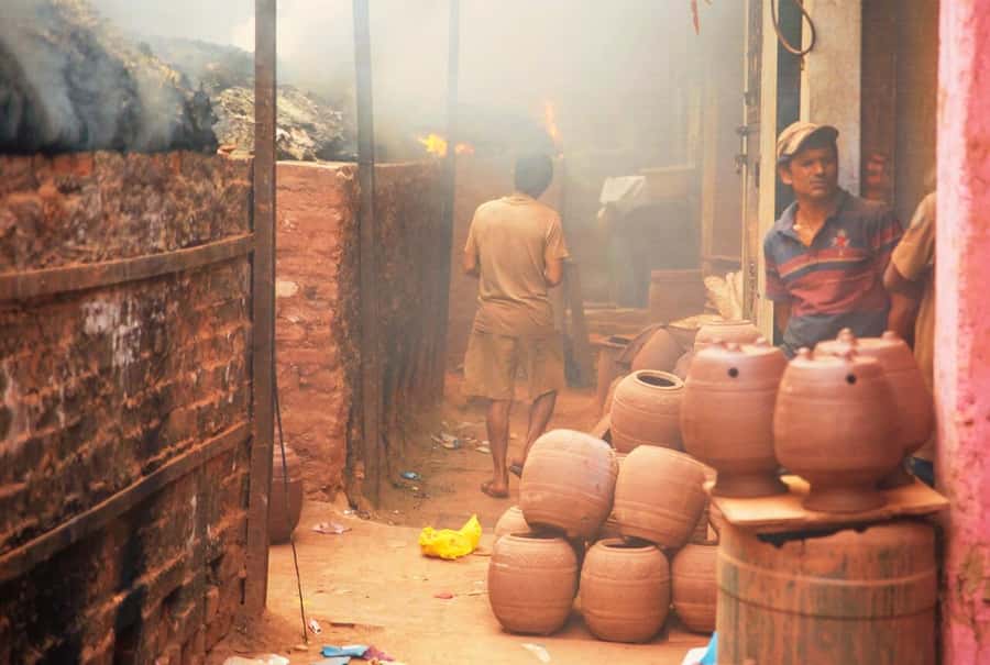 Dharavi: Daily Life inside Asia's Largest Slum walking tour - Getting oriented outside Third Wave Coffee (and why it matters)