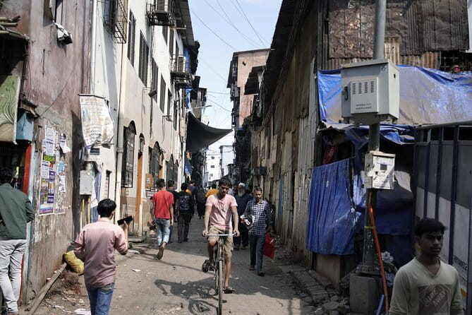 Dharavi Slum & Dhobi Ghat Mumbai: Private Guided Tour - Key things to know before you go