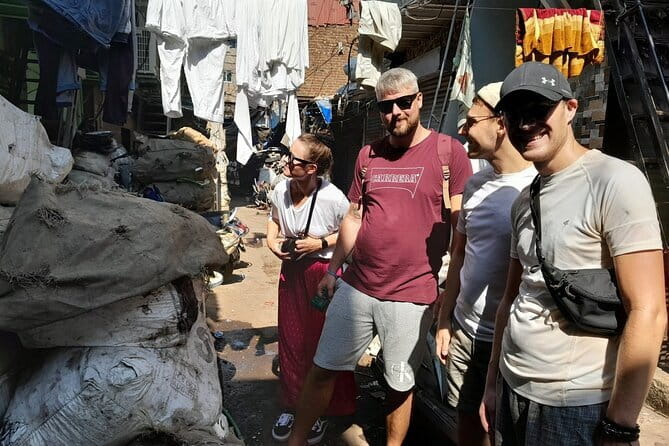 Dharavi Slum & Dhobi Ghat Mumbai: Private Guided Tour - Who should book this Dharavi and Dhobi Ghat tour?