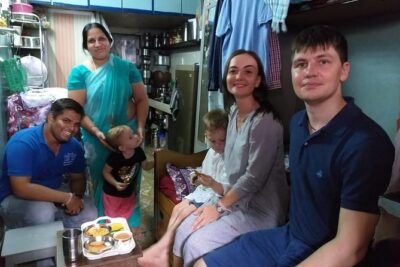 Dharavi Slum Tour - Getting oriented at Mahim Railway Station and choosing your pickup