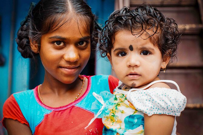 Dharavi Tour Including Car Transfer - Entering Dharavi: work, faith, and everyday life in narrow lanes