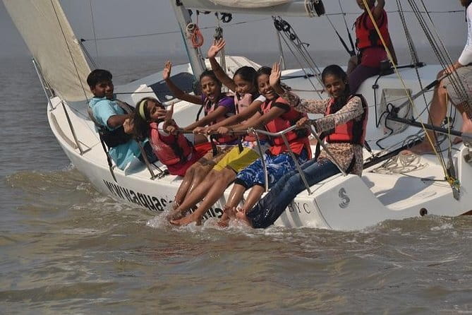 Discover Sailing at Iconic Gateway- Mumbai - Boarding a Beneteau racing boat with an instructor on hand