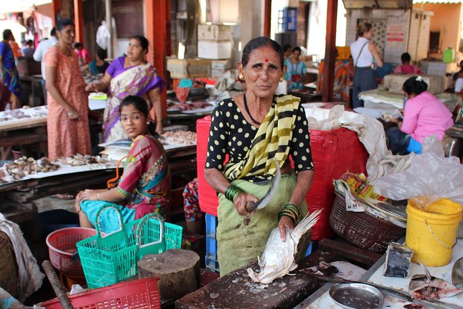 Experience the Off Beat and Alternative Tour of Mumbai! - Worli Sea Face and the Koli fishermen village in the city