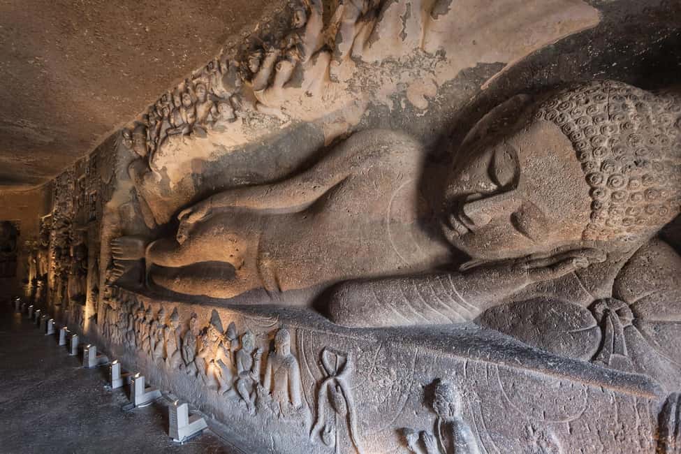 From Mumbai: Ajanta and Ellora Day Tour with Flights - Ajanta and Ellora in one day: why this pairing works