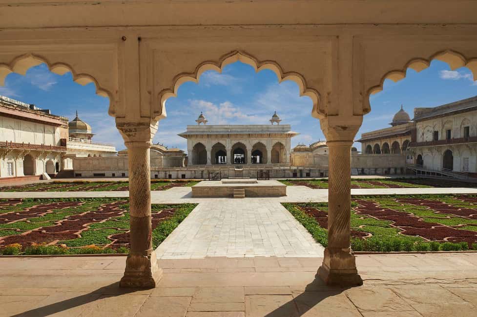 From Mumbai: Same Day Taj Mahal, Agra Tour with Flights - Key highlights at a glance