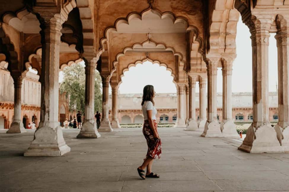 From Mumbai: Same Day Taj Mahal, Agra Tour with Flights - Guides make or break the day: names and what they signaled