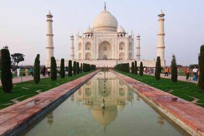 Full-Day Agra Tour with Taj Mahal From Mumbai By Air - Taj Mahal at the start of the day: the best kind of awe
