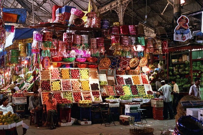 Full-Day Food Tour of Mumbai with Spice Bazaar Visit - Key moments that make the day worth it