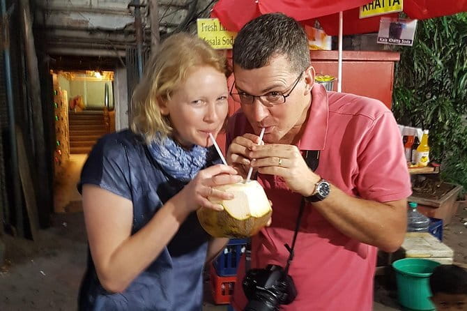 Full-Day Food Tour of Mumbai with Spice Bazaar Visit - Street Snacks, Homestyle Bites, and the North-South Switch
