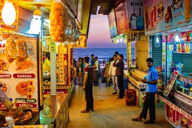 Full-Day Food Tour of Mumbai with Spice Bazaar Visit - Train Ride Through South Mumbai and the Dabbawallas in Action