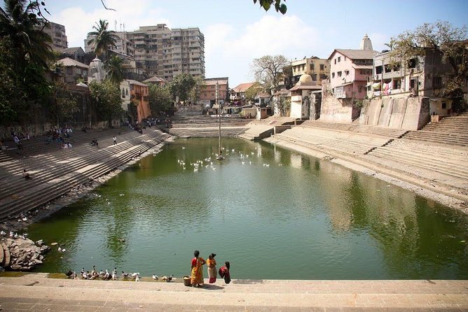 Full Day Mumbai Sightseeing Tour with Dharavi Slum - Dharavi: residential life plus commercial work