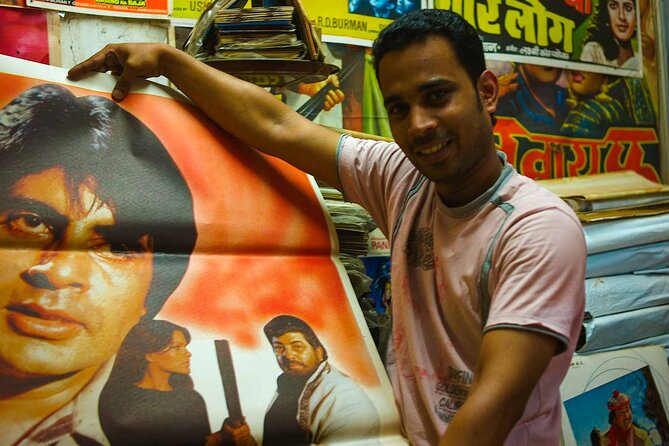 Local Transport & Dabbawallah Tour - Chor Bazaar: Market Noise, Small Bites, and Bargain Energy