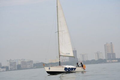 Mumbai Bay Breeze Sail on a Compact Yacht Experience - Landmarks You’ll Clock From the Water: Lighthouses, Oyster Rock, and Middle Ground