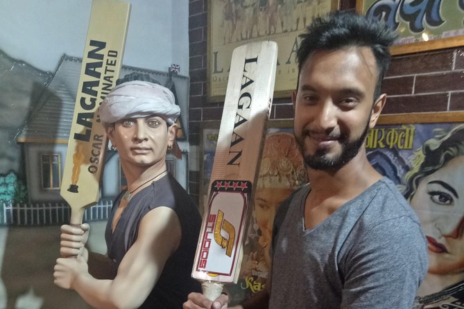 Mumbai Bollywood Studio Guided Tour - Production Etiquette: What to Expect During Filming