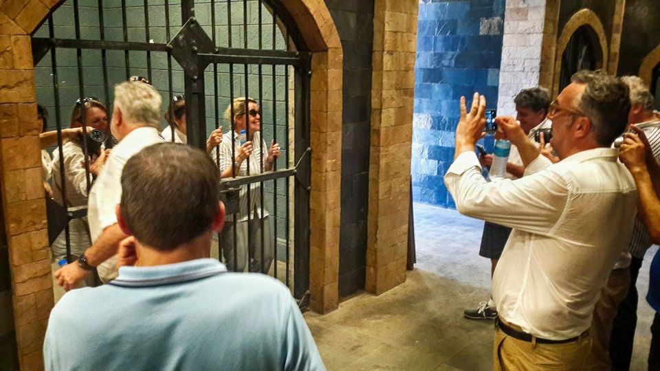Mumbai: Bollywood Studio Half-Day Tour - Getting Picked Up and Settling In With a Small Group