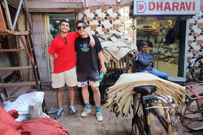 Mumbai City Sightseeing Guided Tour on a Bicycle - Sassoon Dock and Dhobi Ghat: street-level Mumbai in real time