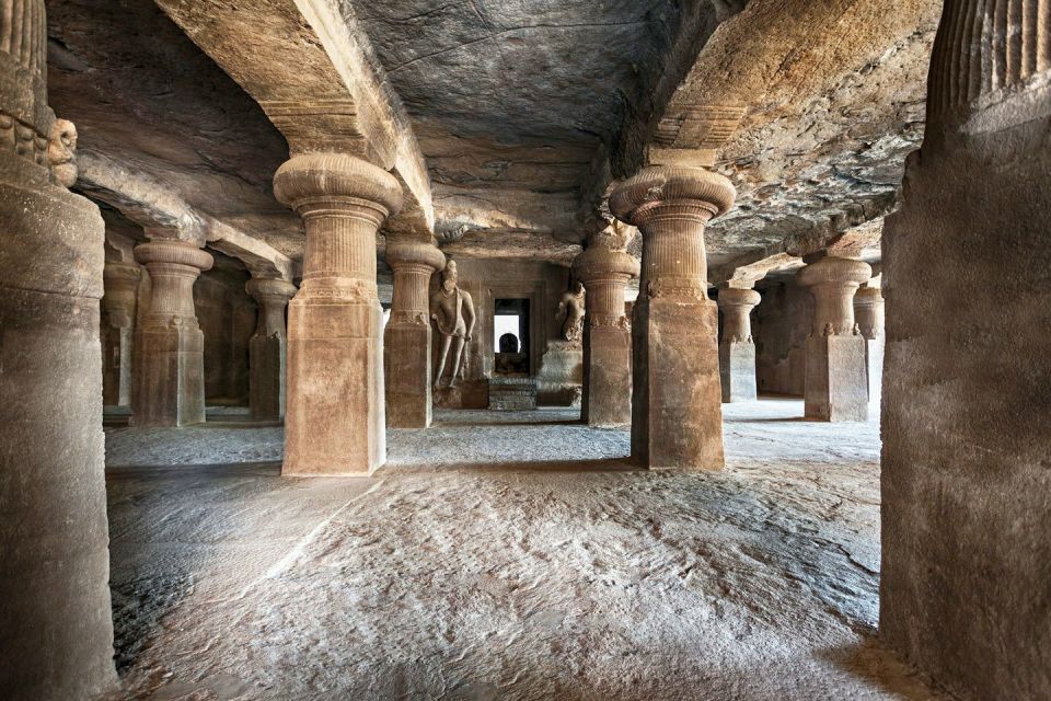 Mumbai: City Tour, Elephanta Caves, Dharavi Slum W/Options - Quick hits: what makes this Mumbai mix work