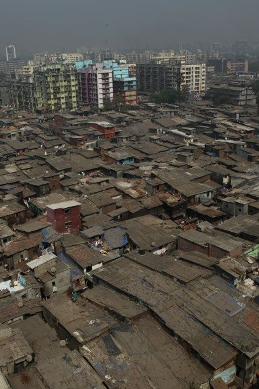 Mumbai: Dharavi Slum 2-Hour Walking Tour - Meeting at Café Coffee Day and getting oriented fast
