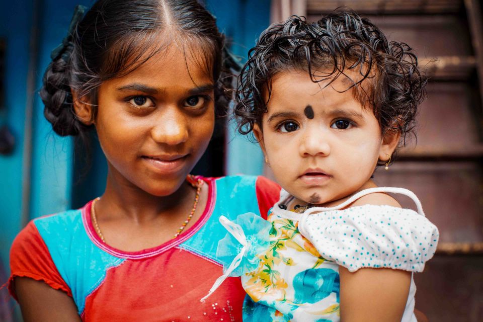 Mumbai: Dharavi Tour Including Car Transfer - The drive north: textile mills and Mumbai’s changing economy