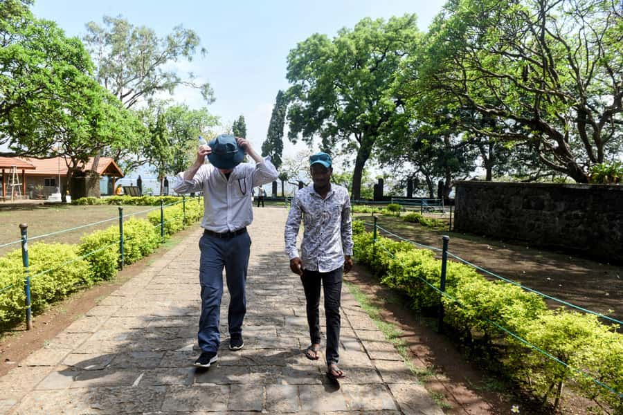 Mumbai: Elephanta Caves: Island Tour With Options - Pace, Comfort, and What to Bring for a Smooth Cave Day