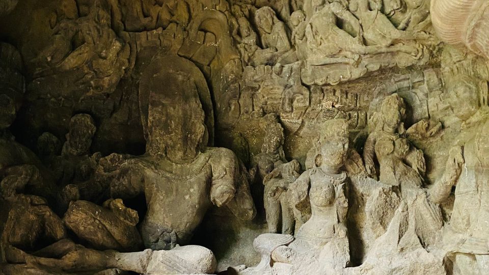 Mumbai: Elephanta Island and Elephanta Caves Guided Tour - Elephanta Caves: UNESCO rock-cut temples in human scale