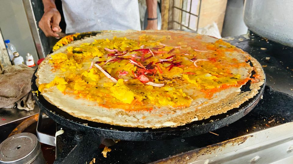 Mumbai: Evening Street Food Tasting & Cultural Market Tour - Hygiene and Safety: What the Tour Says and What You Should Do