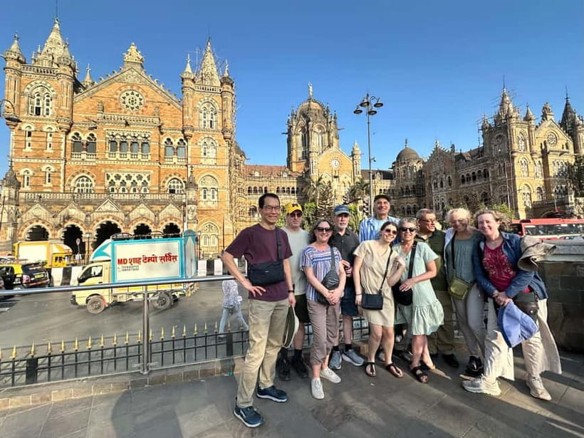Mumbai: Half Day Elephanta Caves Guided Tour with Ferry Ride - Practical tips: what to bring and how to move through the caves