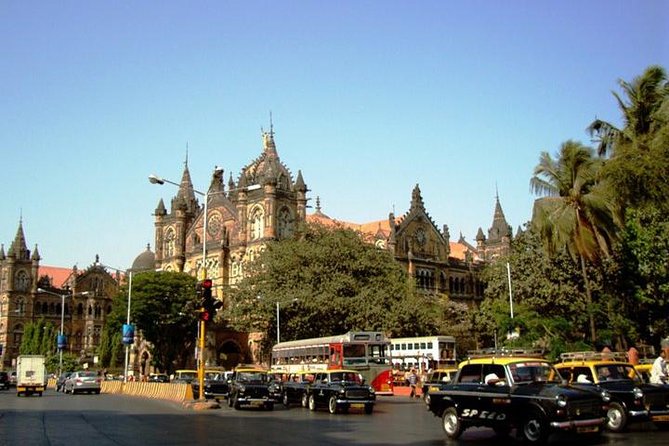 Mumbai Local - Best Seller from Mumbai Magic - Gateway of India to Churchgate: the city’s headline reel in one loop