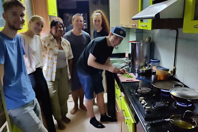 Mumbai Market Tour & Maharashtrian Cooking Class with Chef Reshma - Cooking in a real home kitchen: the thali lesson you can actually repeat