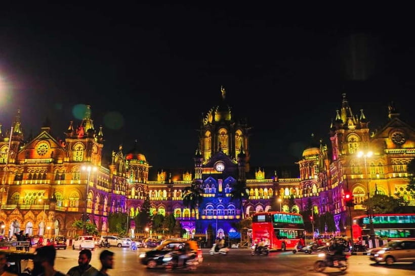 Mumbai: Night Sightseeing Tour by Car - Getting your bearings fast around Colaba and Marine Drive