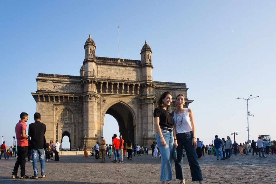 Mumbai: Private Bollywood Tour with Mumbai Sightseeing - Behind the curtain: Bollywood City and the Move for Dance show