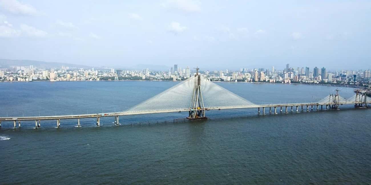 Mumbai: Private Half Day Sightseeing Tour of Mumbai - Malabar Hill to Kamala Nehru Park: views plus a playful detail