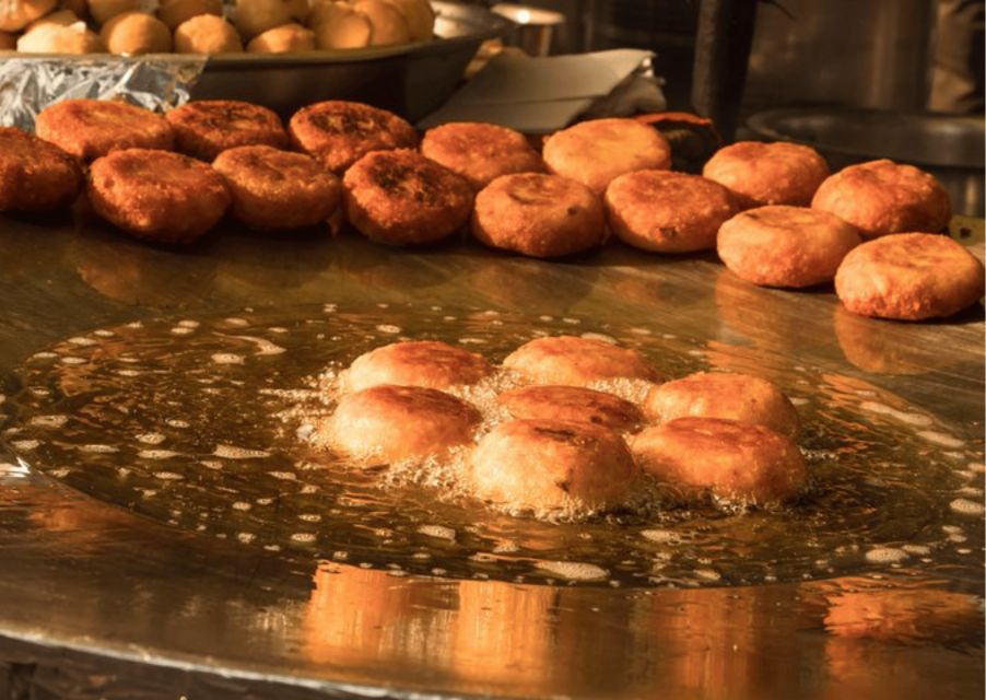 Mumbai Street Food Crawl (2 Hours Guided Food Tasting Tour) - Should you book? My practical take