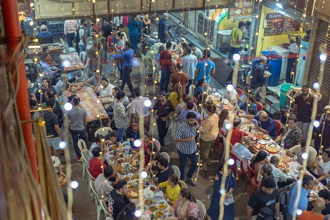 Mumbai Street Food & Temple Tour: Hidden Markets & Night Bazaar - The basic idea: street food plus heritage, in the same night