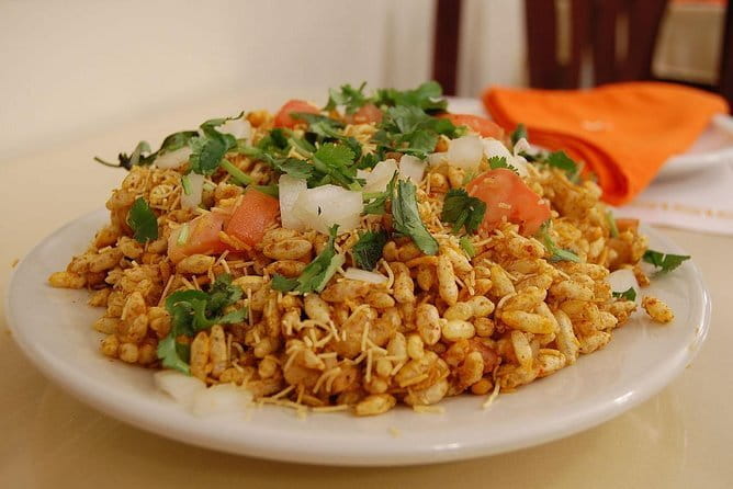 Mumbai Street Food & Temple Tour: Hidden Markets & Night Bazaar - Bhuleshwar Bazaar: where shopping is loud, fast, and real