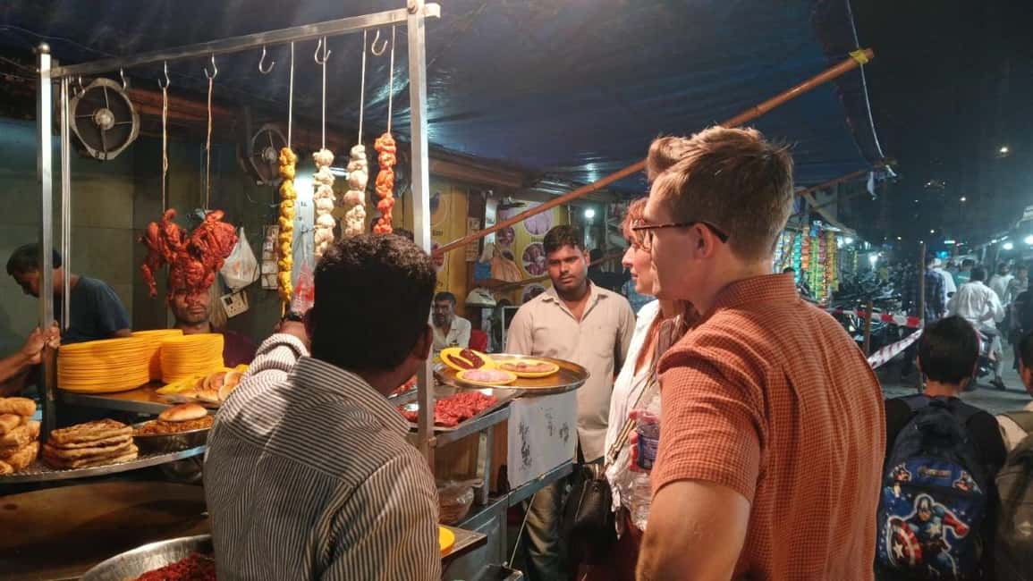 Mumbai Street Food Tour with Evening Bazaar Walk - Price and Value: Why $13 Can Feel Like a Steal in Mumbai