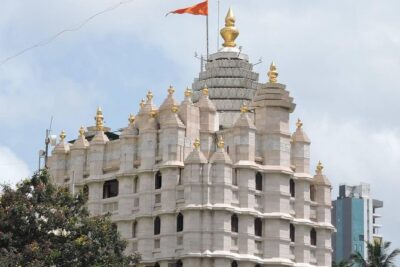 Mumbai Temple Tour in Private Vehicle - Stop 1: Shree Siddhivinayak Ganapati Mandir in Prabhadevi