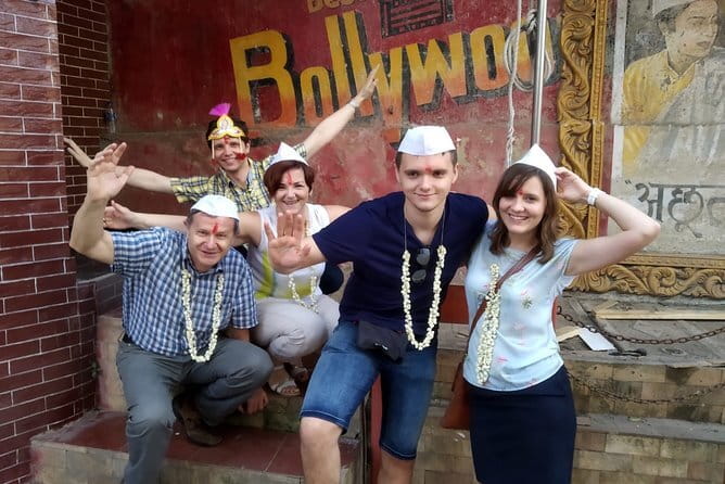 One-Day Private Taj Mahal Tour From Mumbai - Value check: is $160 per person fair for this kind of logistics?