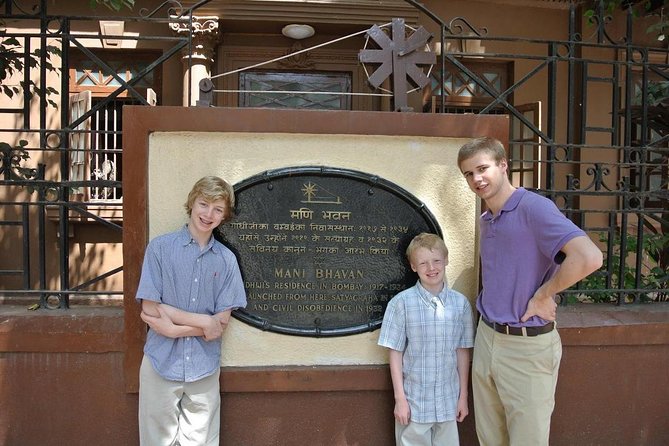 Private Full-Day Mumbai City Highlights with Markets Tour - Gandhi at Mani Bhavan and the Shoreline Landmarks You Drive Past