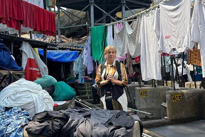 Private Mumbai 2-Day Tour Package:City + Slum & Elephanta Island. - Dhobi Ghat and Dharavi: Two Different Ways to See Daily Work