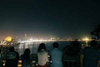 Private Mumbai Night Tour - Chowpatty Beach after dark: snacks, sea air, and street life