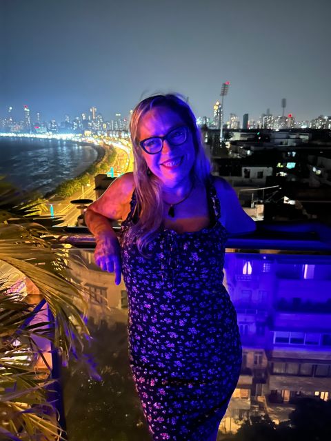 South Bombay Bar Live Tour 2 hours - Meeting at Kala Ghoda or Regal Cinema, Plus Flexible Pickup