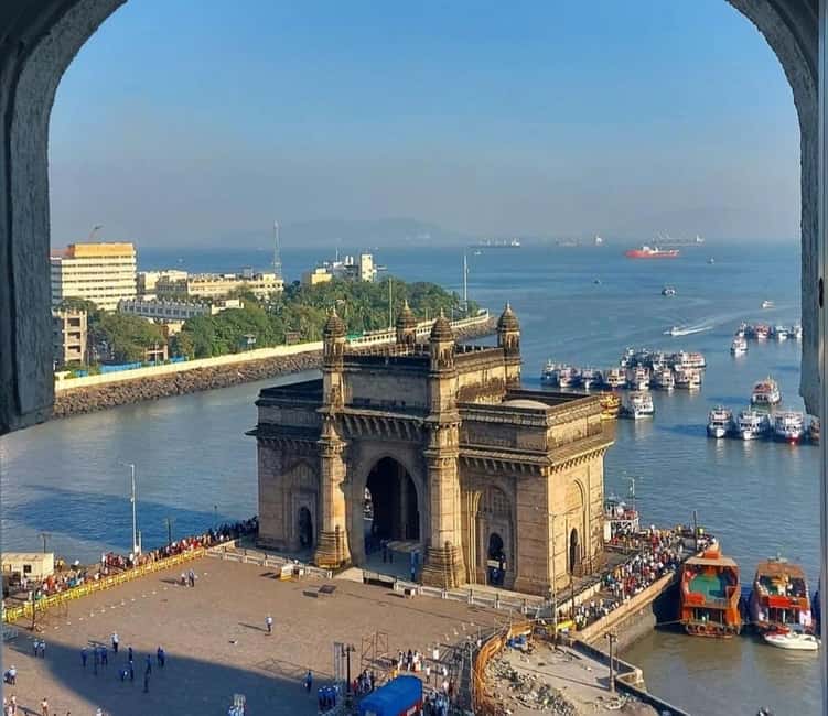 Stories of Mumbai: Heritage Walk with Hidden Tales - Old Bazaars, Spice Markets, and Step Wells You Don’t Expect