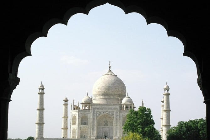 Taj Mahal Day Trip Including Same Day Flights from Mumbai - Key highlights from this one-day Taj Mahal plan