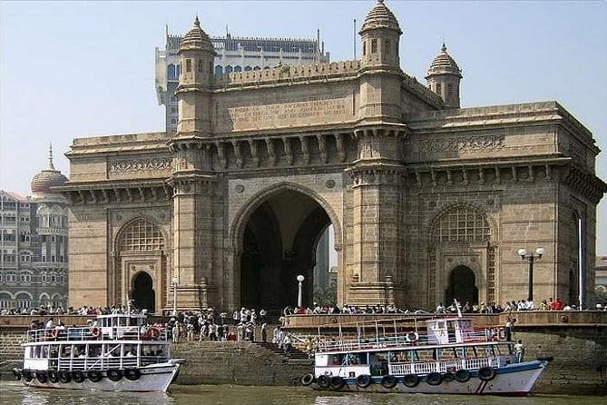 The Mumbai by Dawn Early Morning Tour - Dhobi Ghat: how thousands of washermen process 100,000 clothes daily