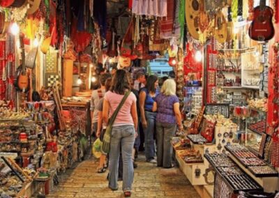 Vibrant Markets of Mumbai (2 Hours Guided Walking Tour) - Bhuleshwar Market area and BMC Market: your fast orientation to street-level Mumbai
